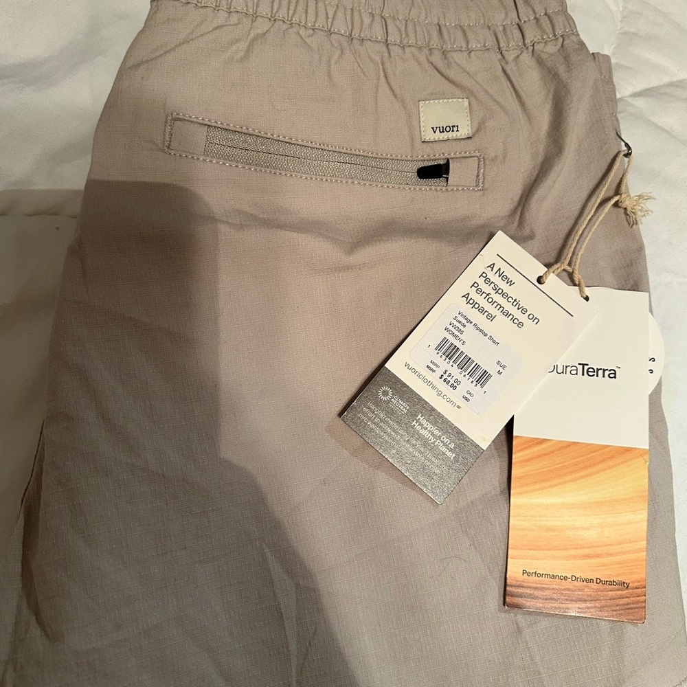Vuori Women's Tan Vintage Ripstop Short - Picture 3 of 5